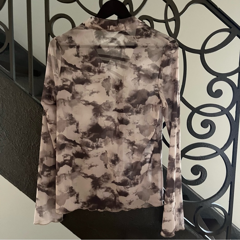 Stretchy Mesh Button Down Cloud Marble Print Blou… - image 7